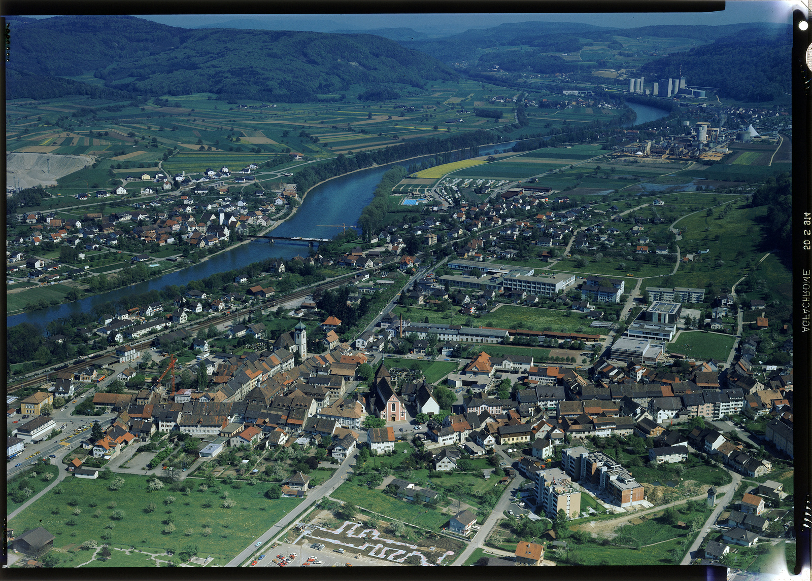 Bad Zurzach, Stadtzentrum, Bahnhof, Rhein, Grenzübergang nach Rheinheim, Deutschland, Blick nach Osten (E)