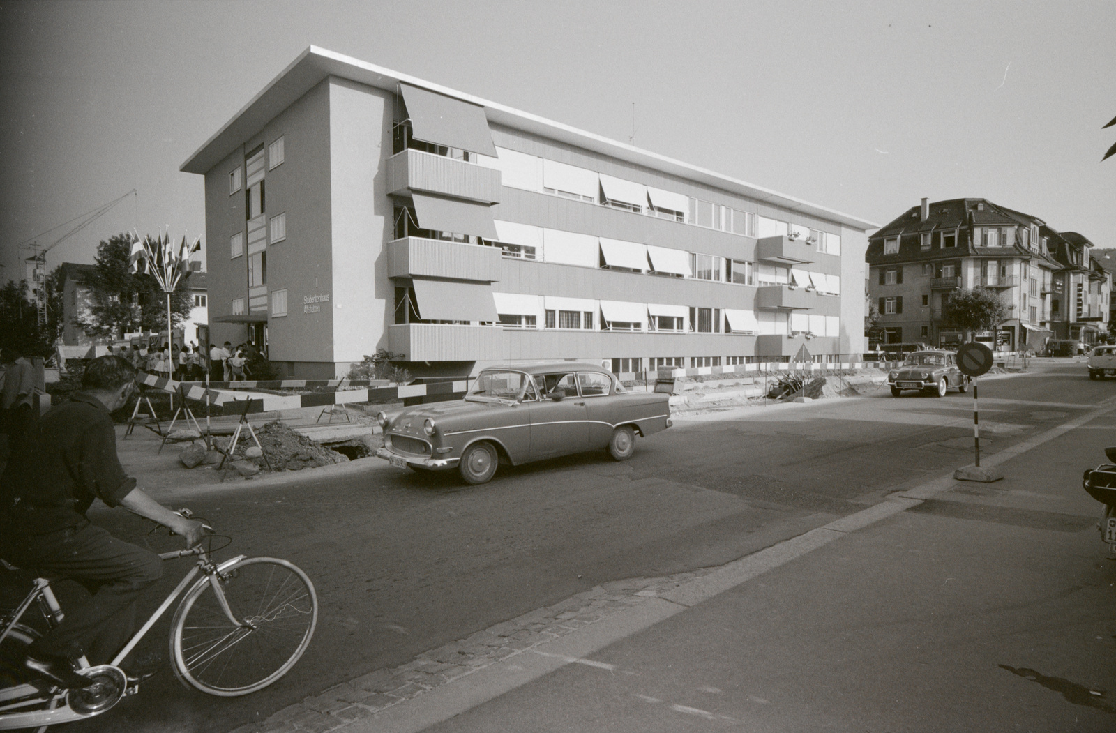 Zürich-Altstetten, Altstetterstrasse 183, Studentenhaus der Studentischen Wohngenossenschaft (Woko)