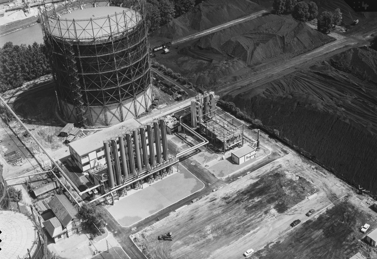 Schlieren, Gaswerk der Stadt Zürich, Gasometer, Entschwefelungsanalge