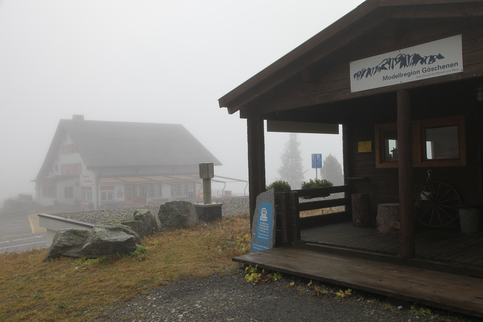 Göschenen, Göscheneralp, Berggasthaus Dammagletscher beim Staudamm