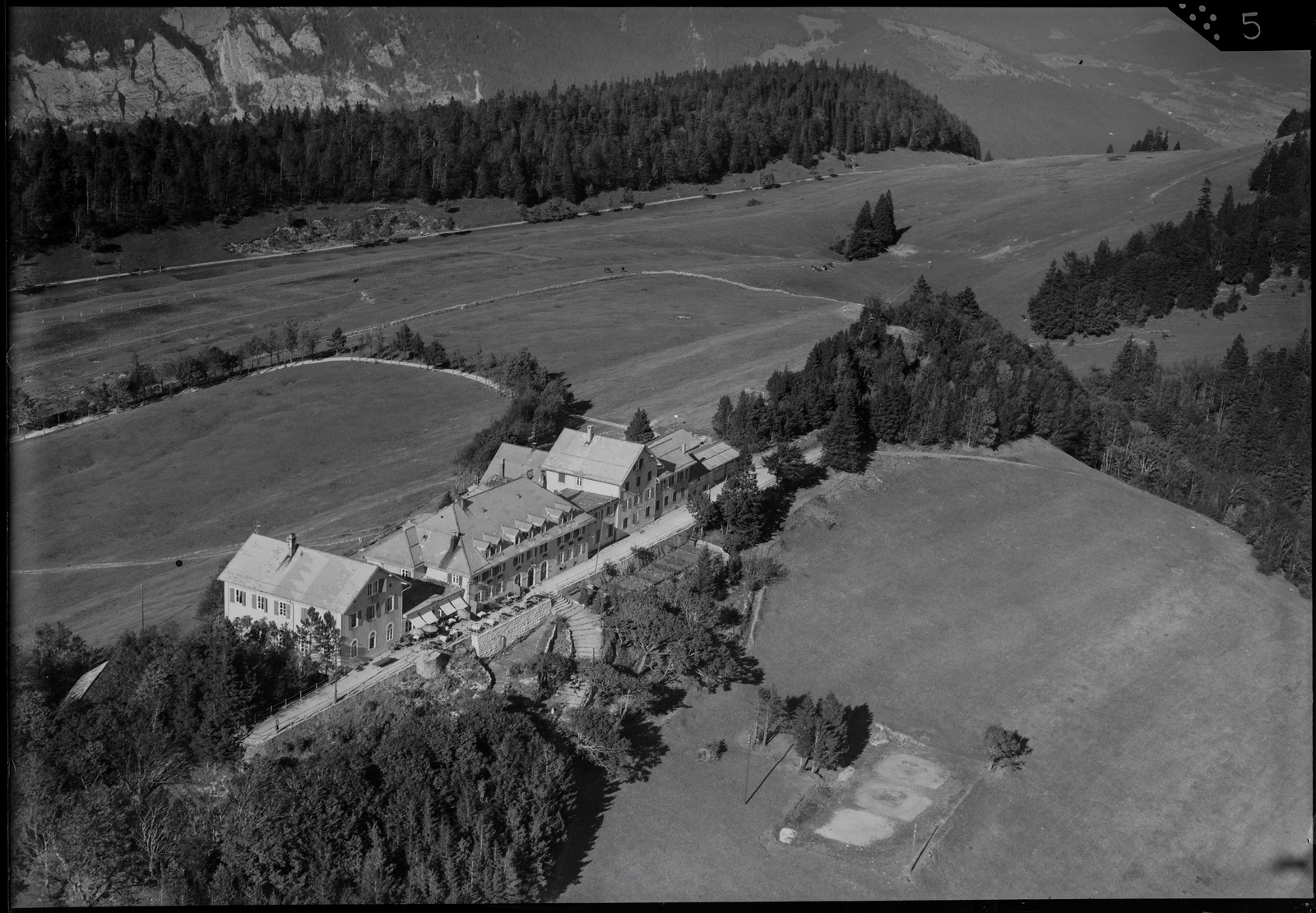 Weissenstein, Hotel Kurhaus Weissenstein, Blick nach Nordosten (NE)