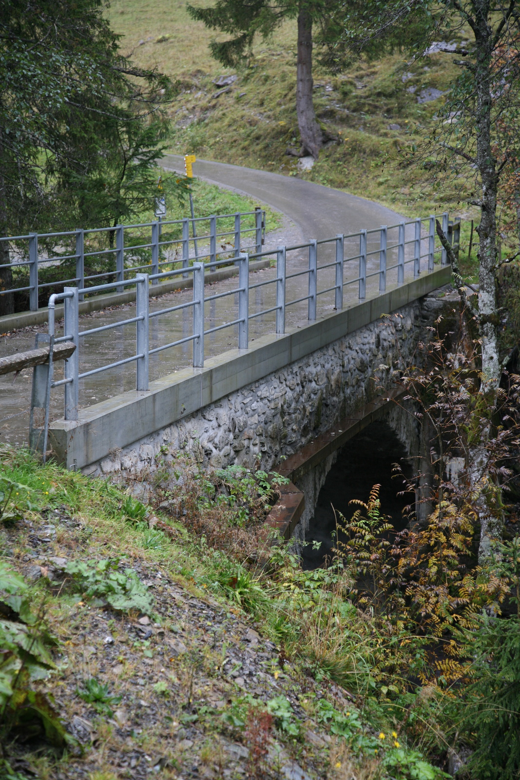 Mels, Weisstannental, Vorsiez, Steinbogenbrücke über die Seez