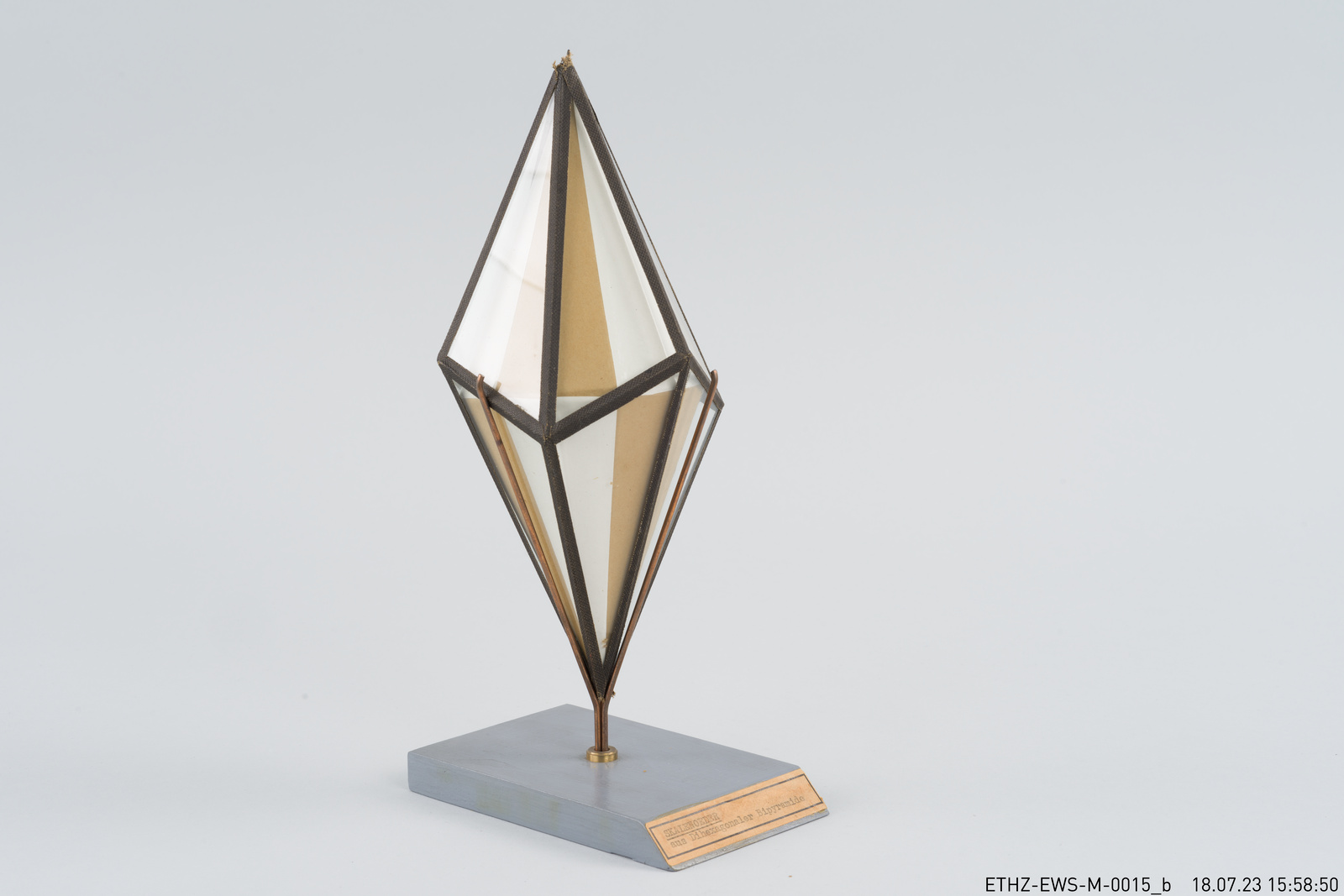 Kristallmodell Skalenoeder aus Dihexagonaler Bipyramide
