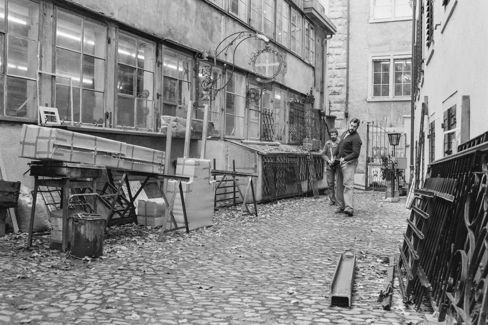 Handwerk in der Zürcher Altstadt, Grob Metallbau AG, Spiegelgasse 22