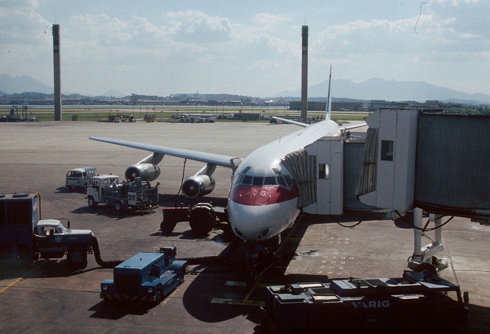 Rio de Janeiro, Flughafen Rio de Janeiro-Antônio Carlos Jobim, DC-8