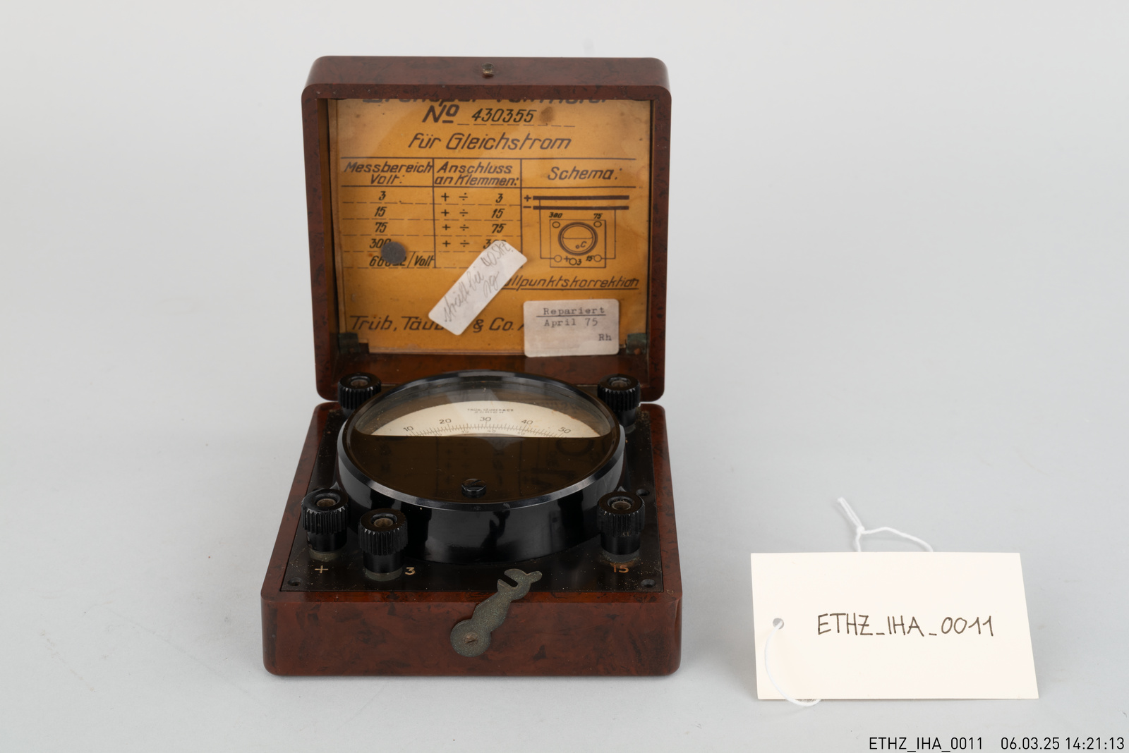 Drehspul-Voltmeter, Trüb, Täuber + Co. AG