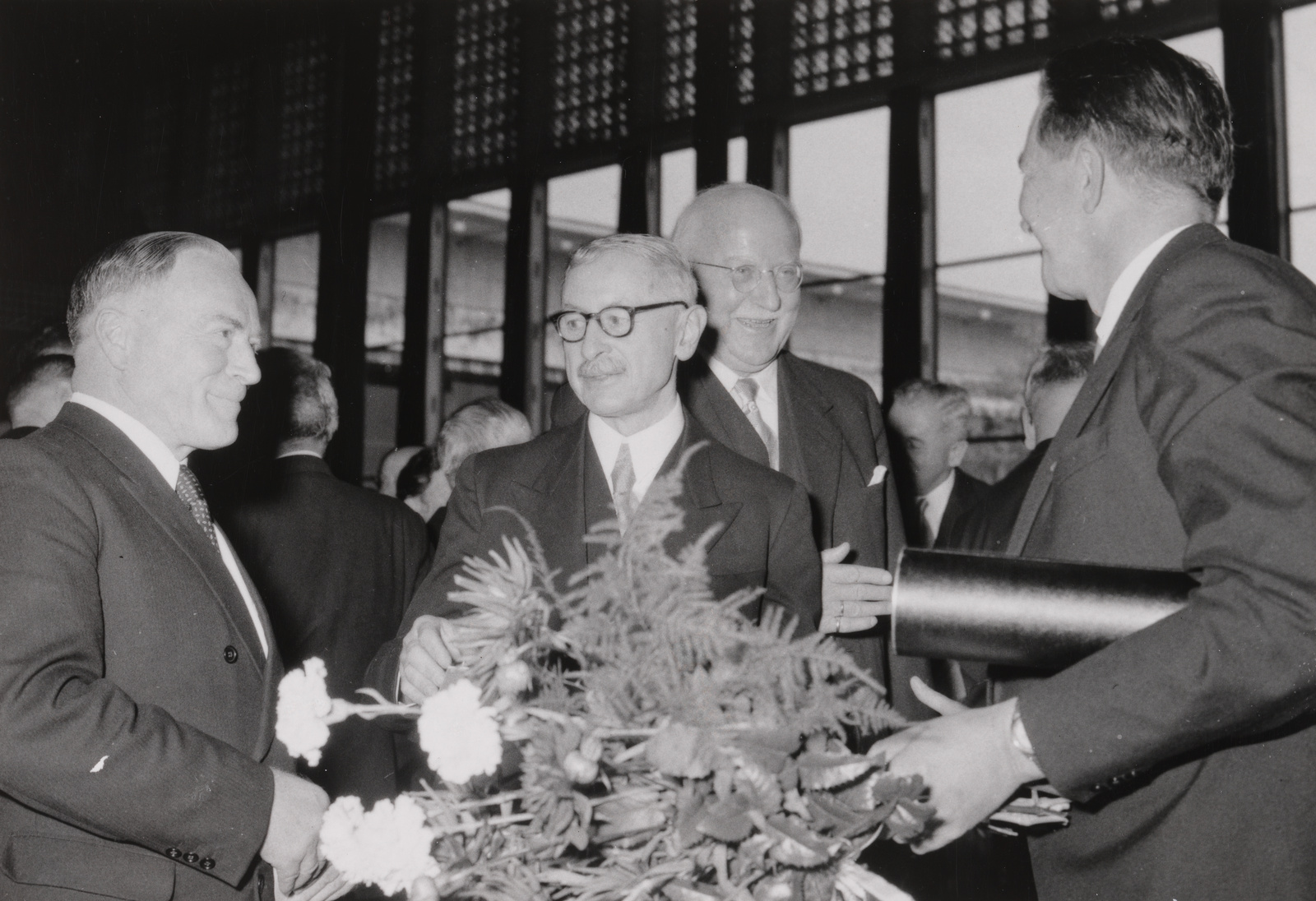 H. Hopff, H. Staudinger, H. Pallmann (v.l.n.r.)
