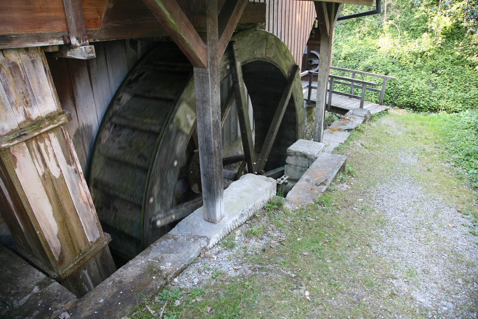 Tägerwilen, Sägestrasse, Obere Mühle mit Einzelstelzensäge und Wasserrad