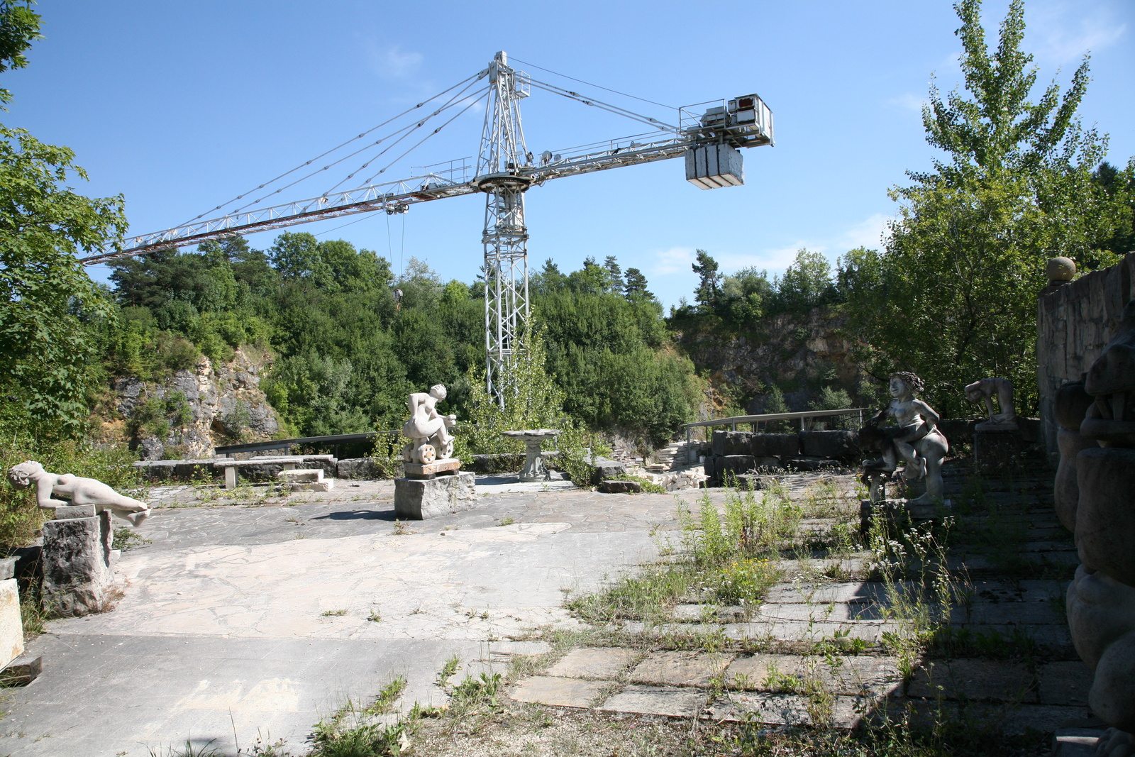 Steinmaur, Lägern-Kalksteinbrüche AG