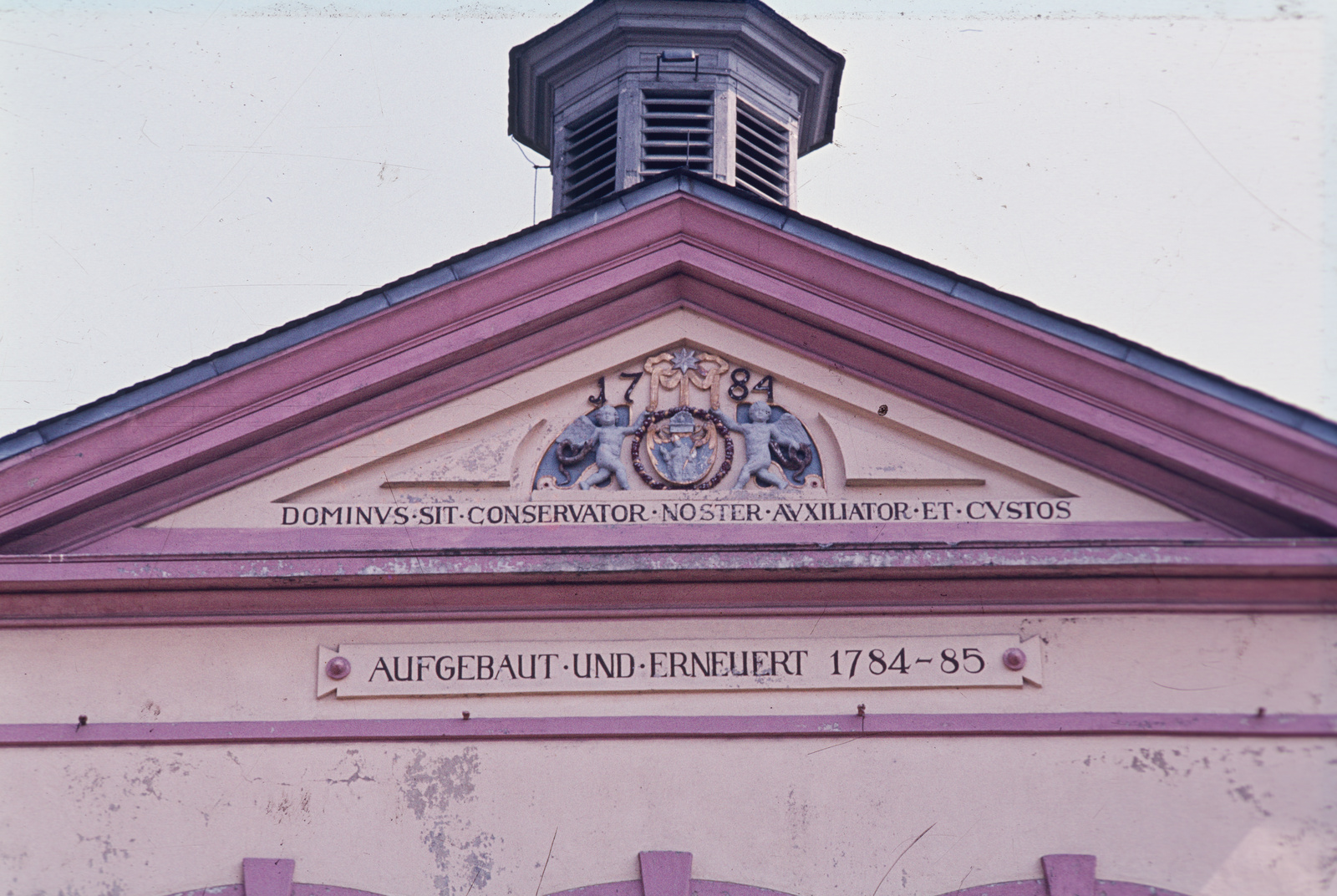 Brauweiler, Prälaturhof, Giebel
