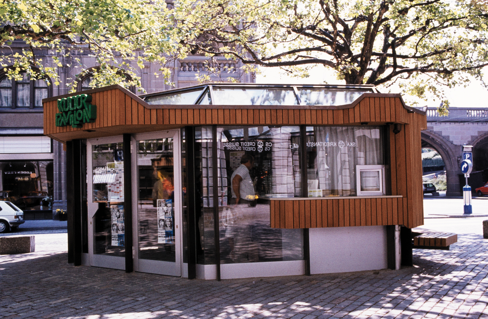 Zürich, Werdmühleplatz, Kulturpavillon