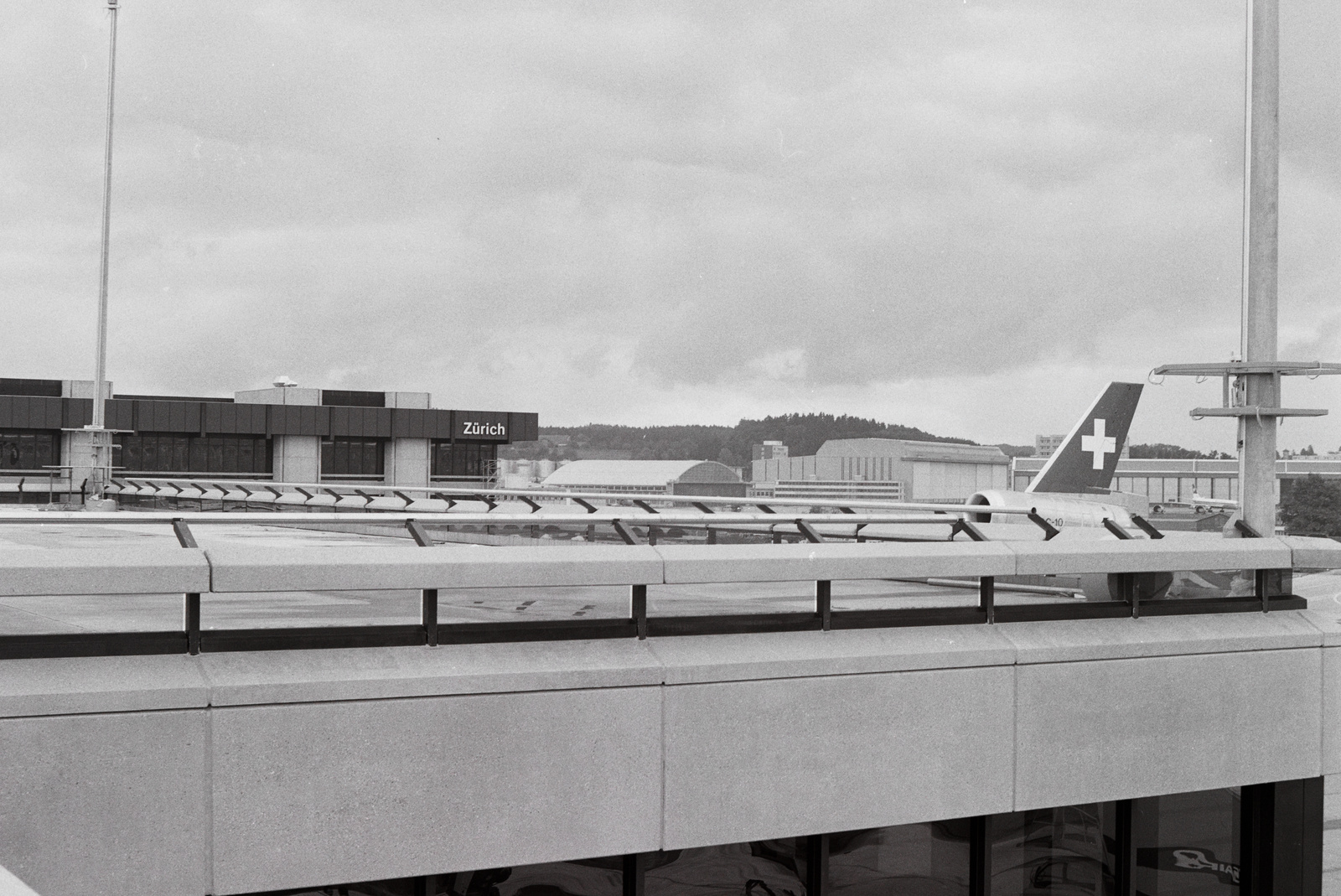 Zuschauerterrasse Terminal B am Flughafen Zürich-Kloten