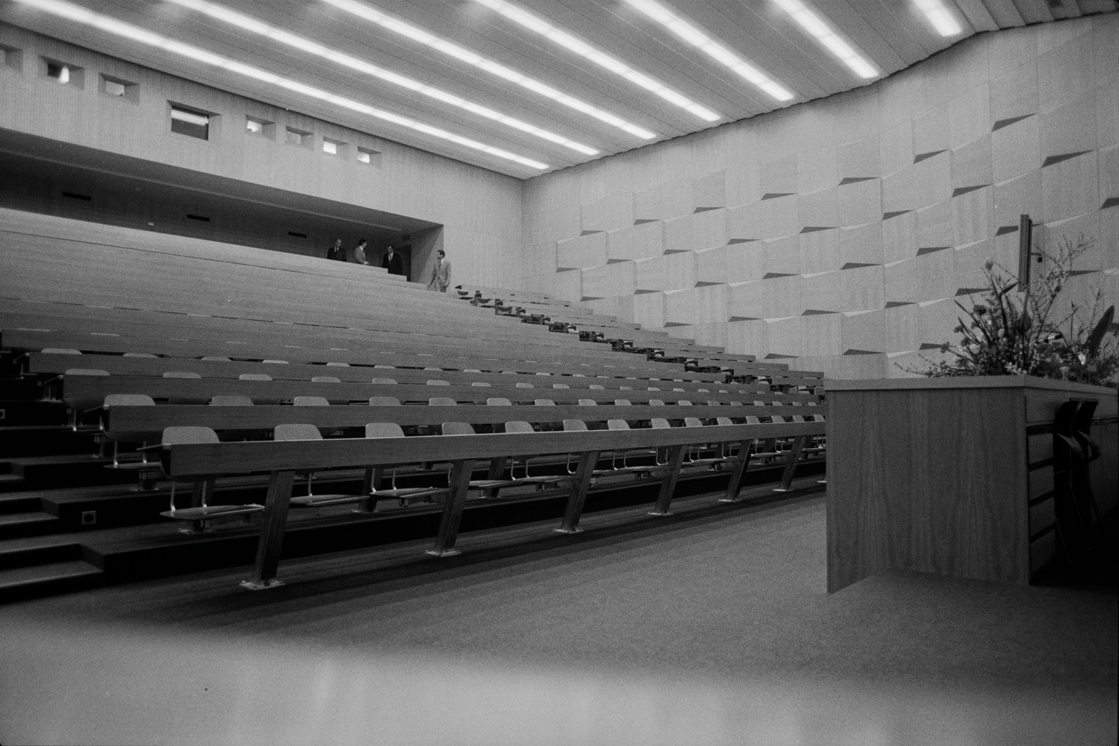 Zürich, Universität Zürich, Einweihung Hörsaal Häldeliweg