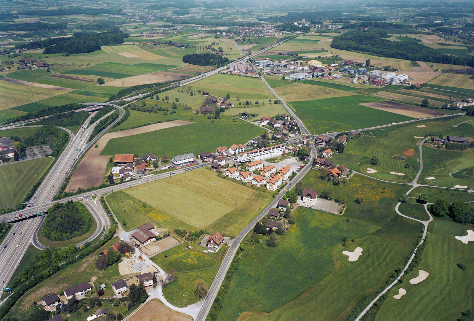 Holzhäusern (ZG)