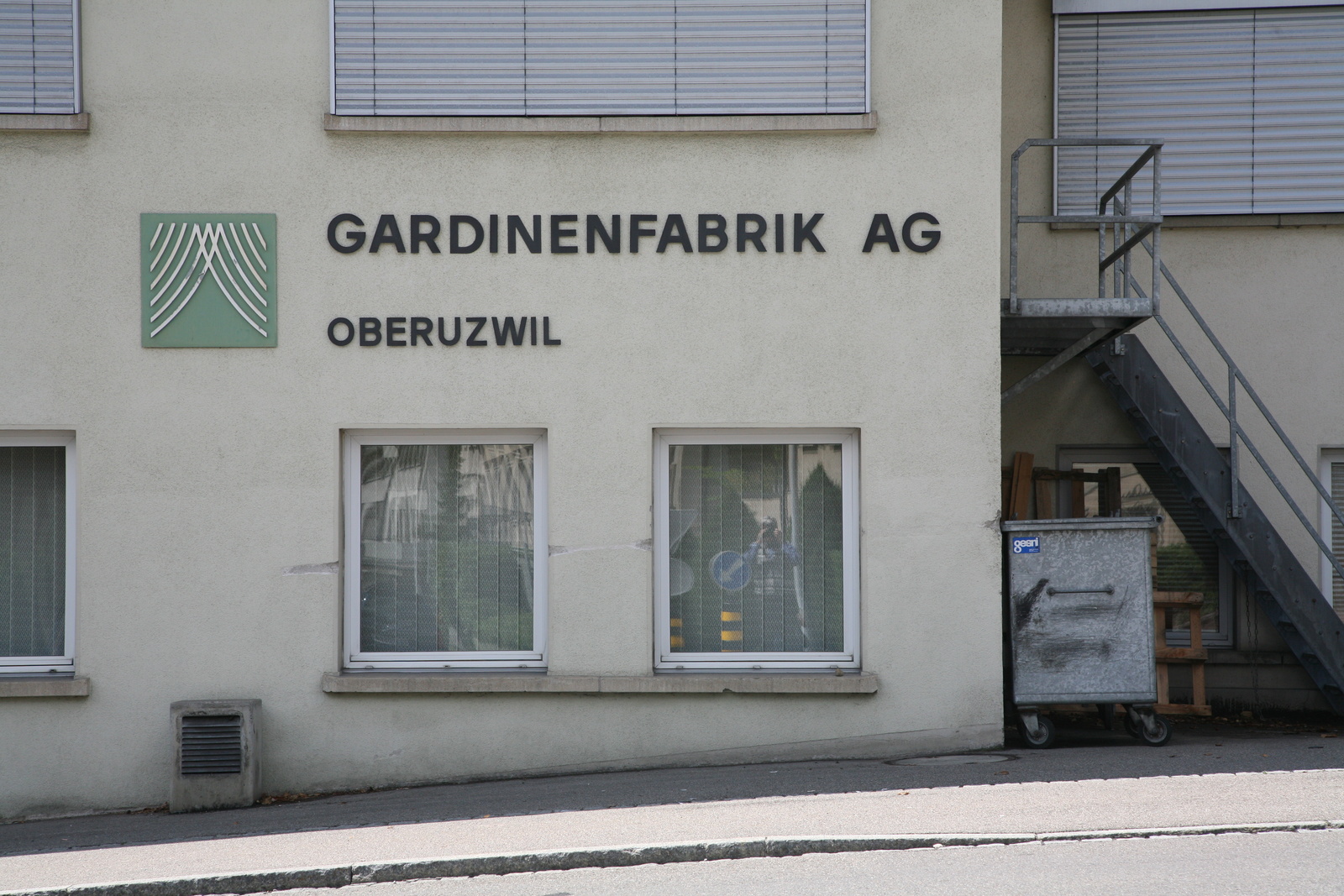 Oberuzwil, Schützengartenstrasse, Wilerstrasse, Gardinenfabrik AG
