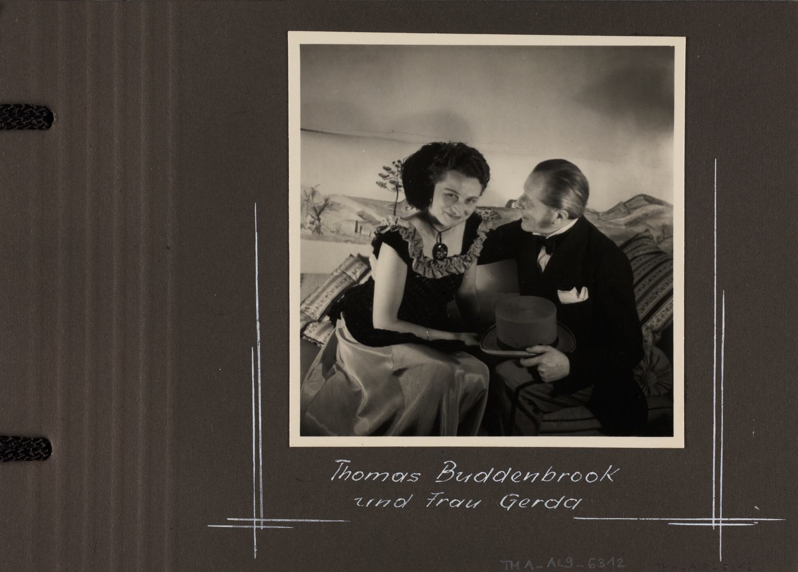 Albumblatt aus einem Album zu einer 