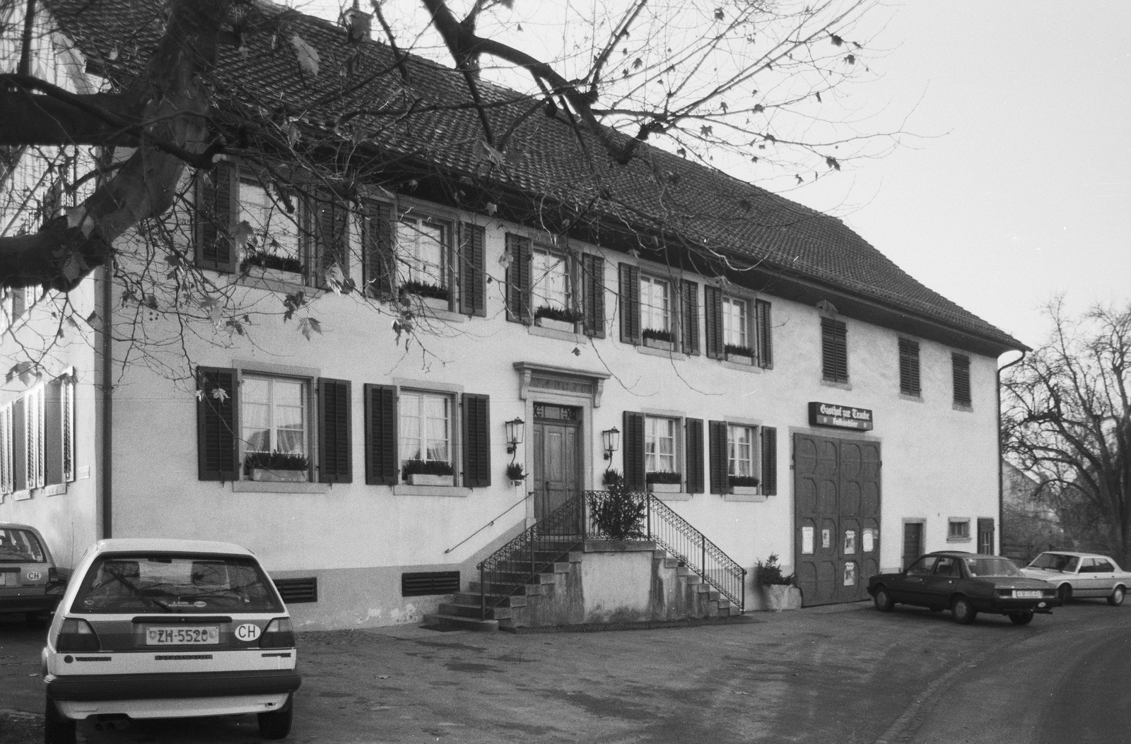Oerlingen, Schaffhauserstrasse 5 Gasthof zur Traube, NE-Seite