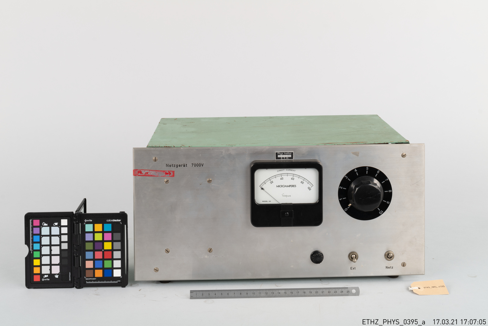 Netzgerät 7000 V mit eingebautem Microampere-Meter von Simpson Model 29