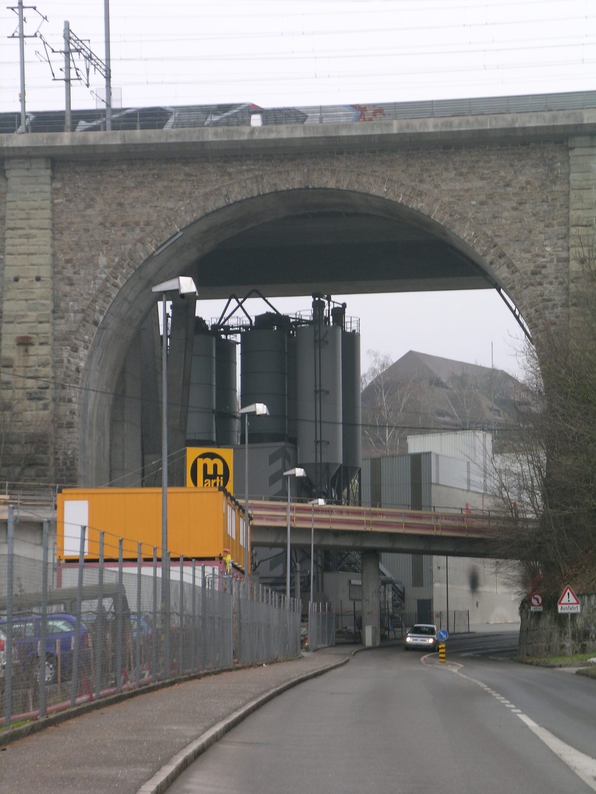 Ittigen, Worblentalstrasse, Beton Worblaufen