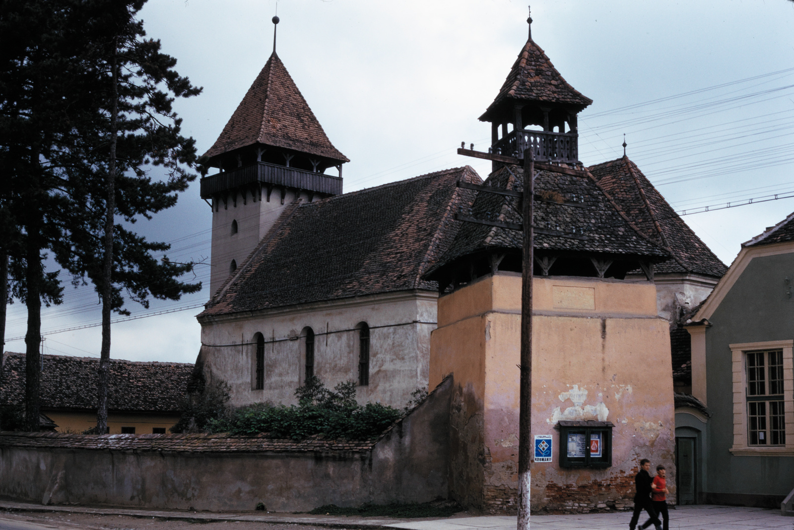 Duna? = Dunarsdorf, Speckturm + Kirchenburg
