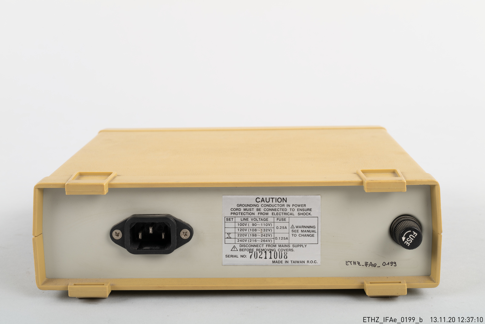 Funktionsgenerator, Signalgenerator EGC-2230, Escort