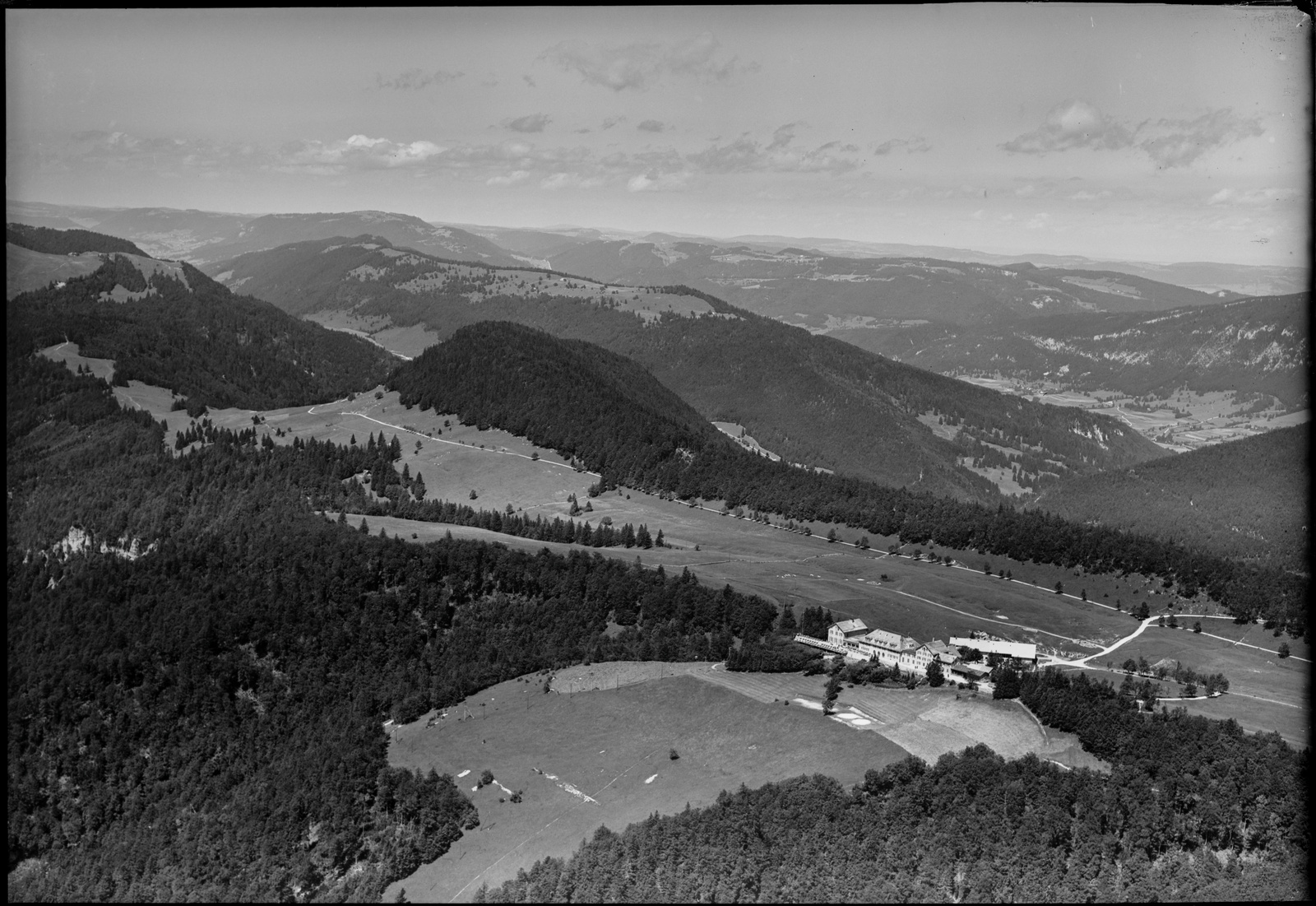 Weissenstein, Hotel Kurhaus Weissenstein, Blick nach Westnordwesten (WNW)