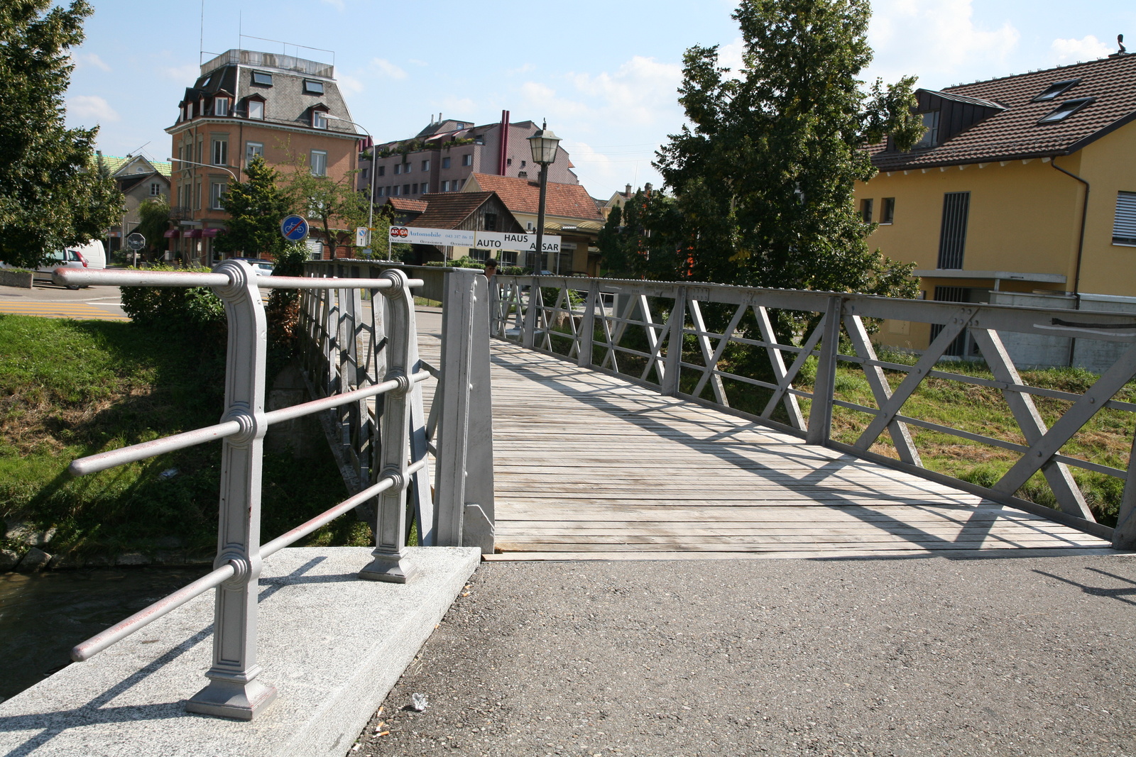 Dietikon, Kirchstrasse, Eisenfachwerkbrücke über die Reppisch