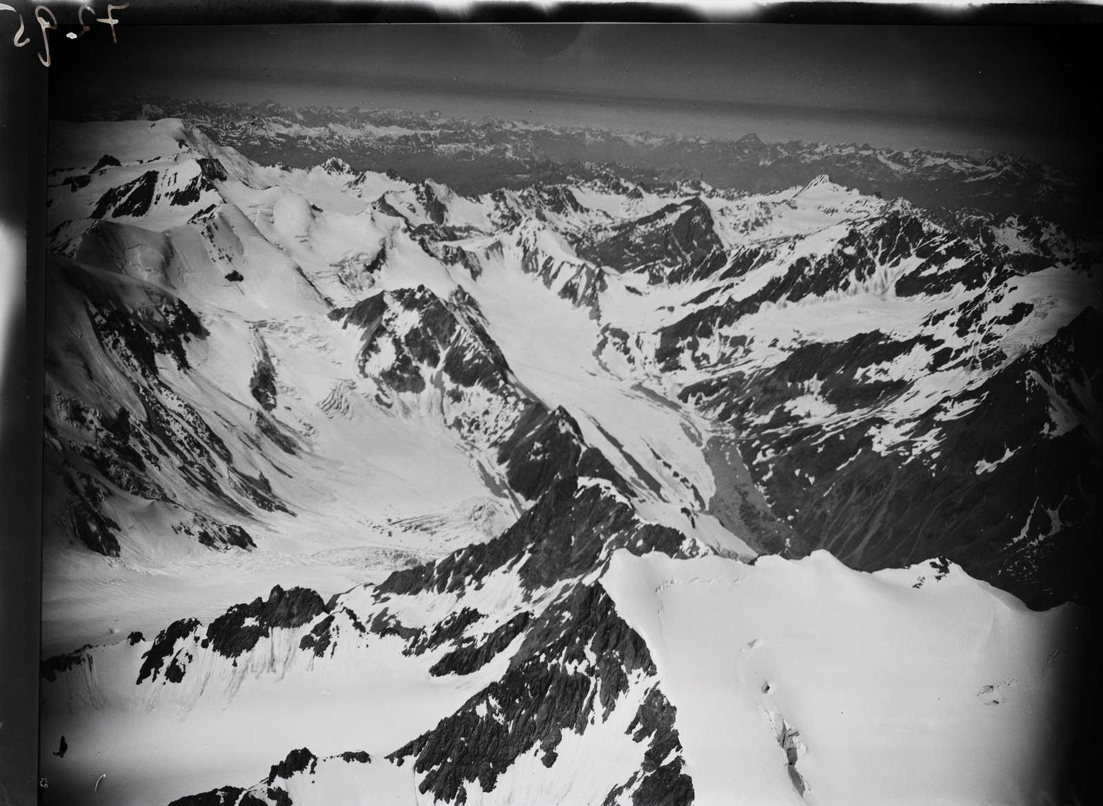Hochvernagtspitze, Weissseespitze und Sexegertenferner in den Oetztaler Alpen, Blick nach Westsüdwesten (WSW)