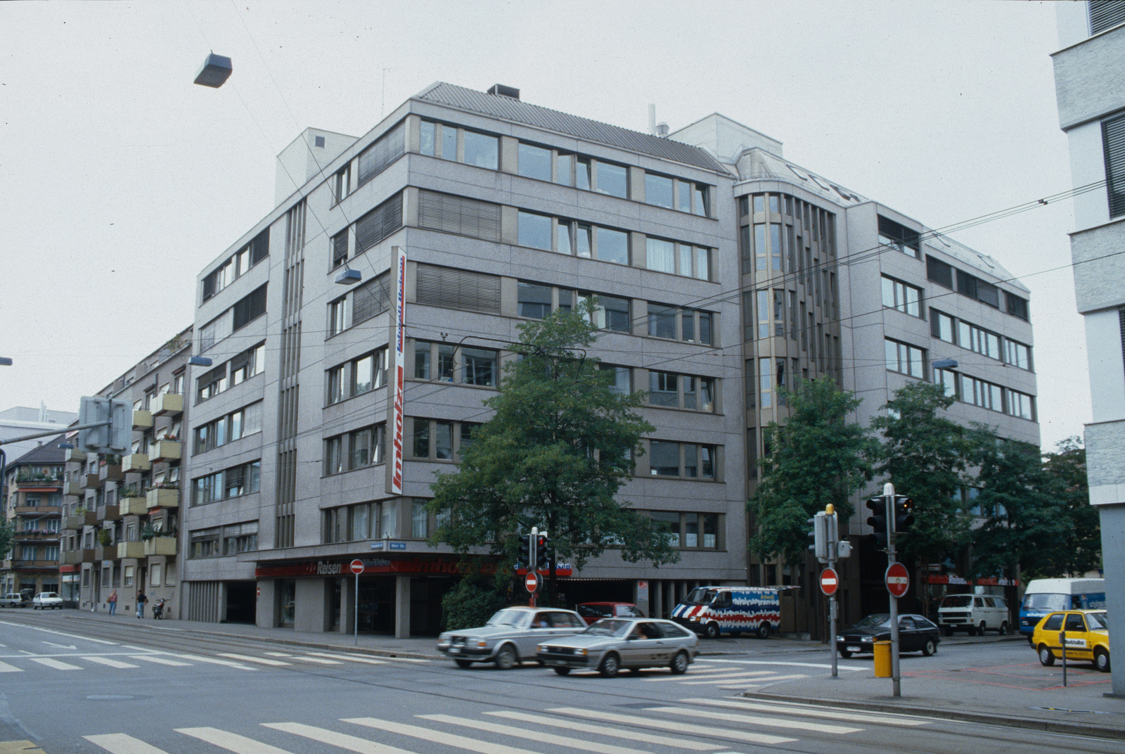Zürich-Wiedikon, Ecke Birmensdorferstrasse/Weststrasse, Gebäude Birmensdorferstrasse 108, Firmensitz Imholz Jelmoli Reisen
